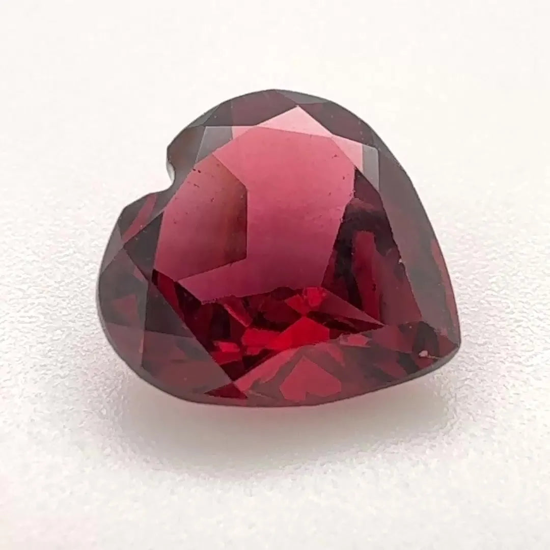 2.38ct Heart Natural Garnet (Colour Red, Clarity Eye Clean, Cut Faceted)